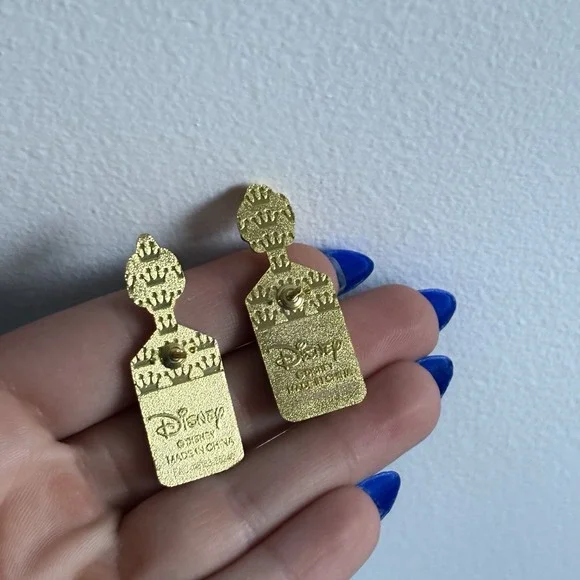 Loungefly Disney Princess Luggage Tag Blind Box Pin Rapunzel Cinderella Opened - Picture 6 of 7